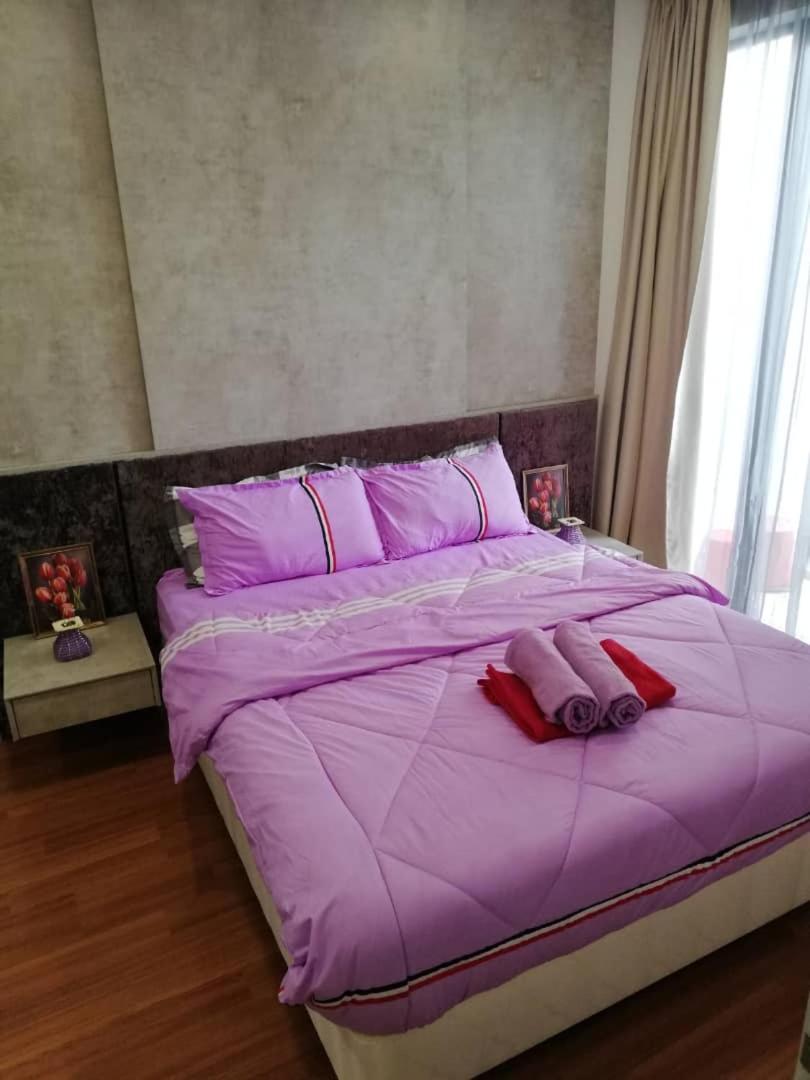 Lavender Suite # Shah Alam I-City Block B Homestay # 2R1B #Free Wifi & Parking Bagian luar foto
